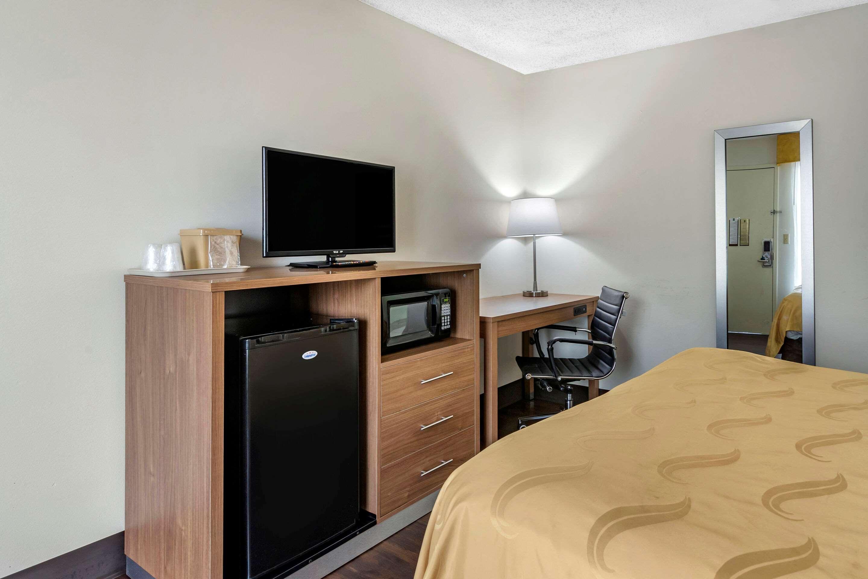 Quality Inn Брансвік Екстер'єр фото